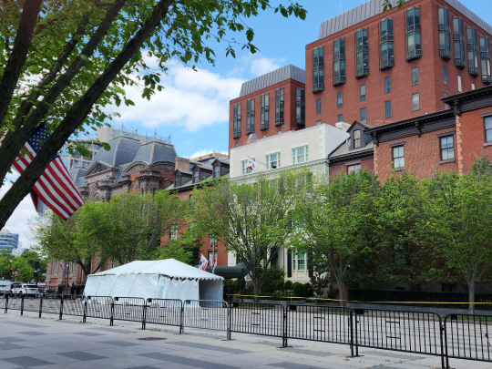 미국을 국빈 방문한 윤석열 대통령이 24일(현지시간)부터 3박 4일간 워싱턴DC에 머무를 숙소 '블레어 하우스' 전경. 연합뉴스